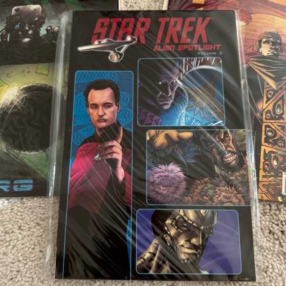 Star Trek Alien Spotlight Comic Collection - Borg, Vulcan, Klingons, Q, Romulans - Picture 2 of 10
